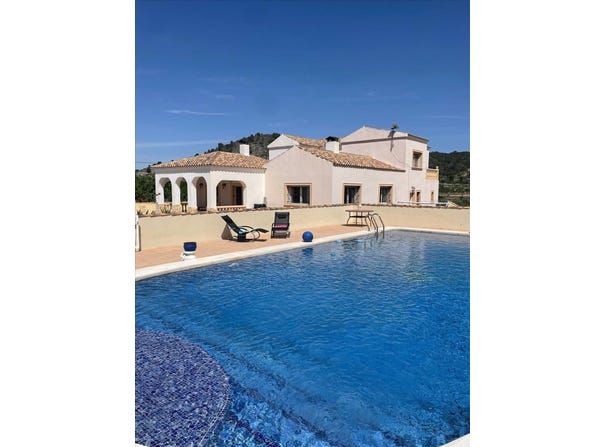 Encebras, Valencian Community 03658
