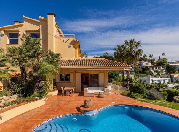 Sitges, Catalonia 08870