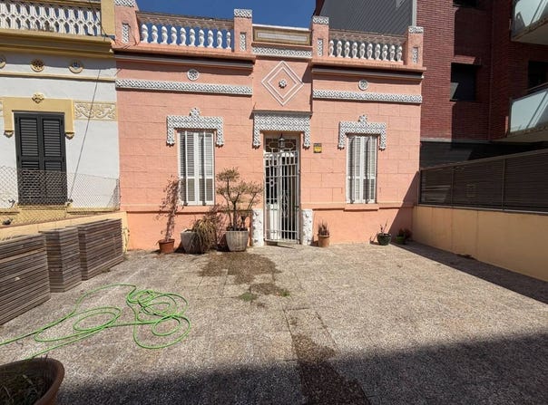 Figueres, Catalonia 17600