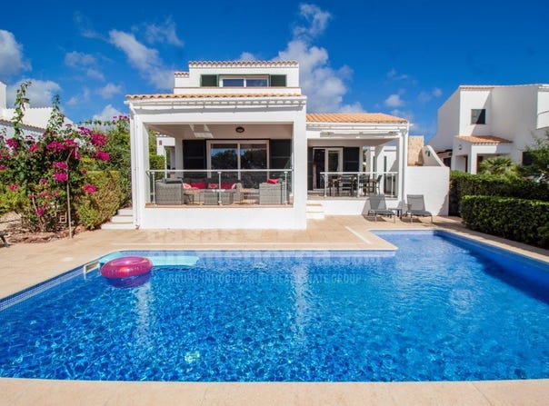 Es Mercadal, Balearic Islands 07740