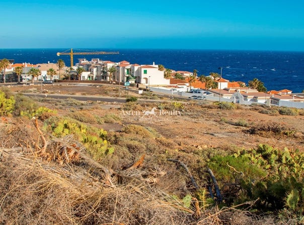 Arico, Canary Islands 38260