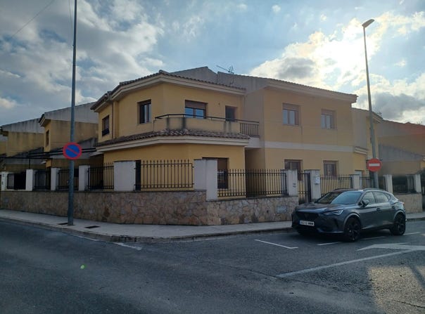 Pinoso, Valencian Community 03650
