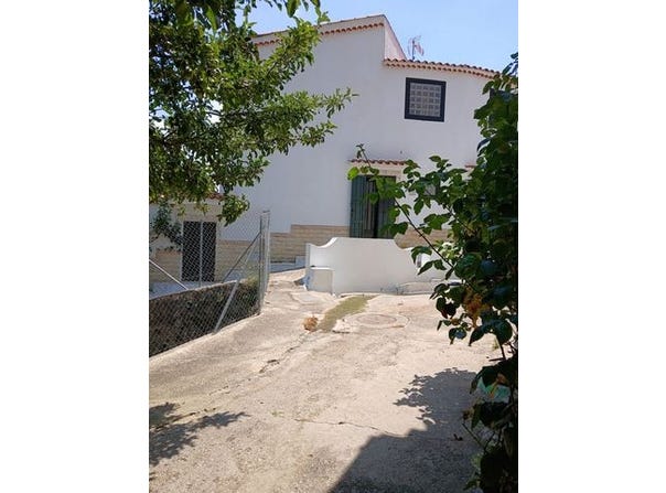 Los Collados, Albacete 02440