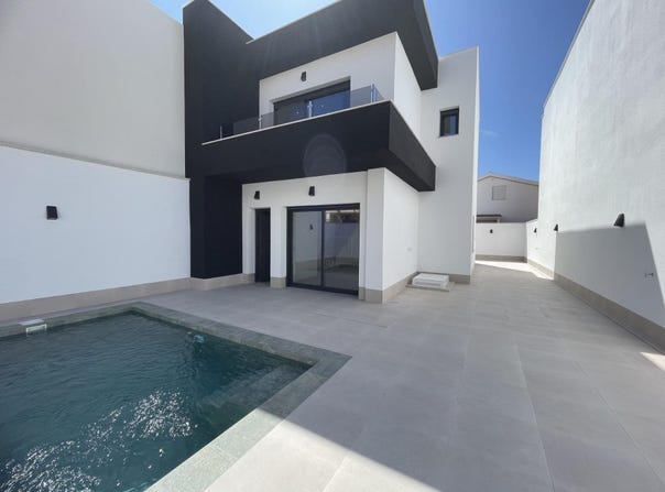 Almoradí, Valencian Community 03160
