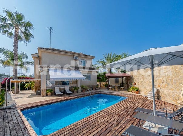 Valencia, Valencian Community 46185