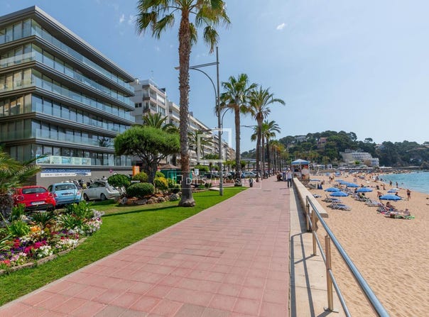 Lloret de Mar, Catalonia 17310