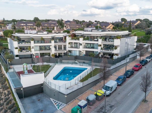 Avenida Ángel Nieto, Boadilla del Monte, Community of Madrid 28939