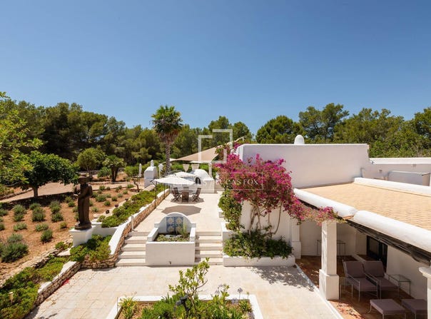 Roca Llisa, Balearic Islands 07819