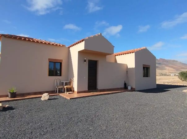 Pájara, Canary Islands 35627