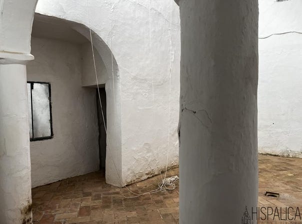 Carmona, Andalusia 41410