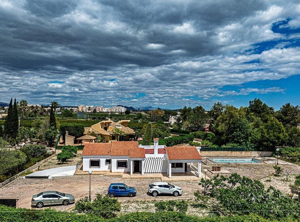 Elche, Valencia 03290