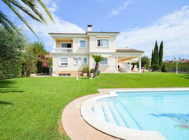 Vilassar de Dalt, Catalonia 08339