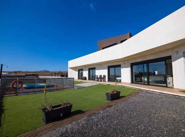 Antigua, Canary Islands 35610