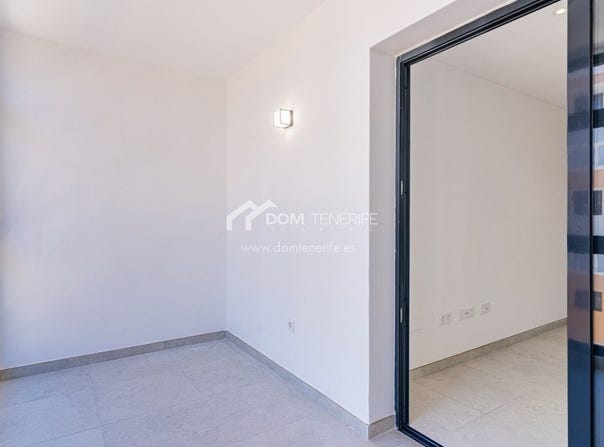 Guía de Isora, Canary Islands 38680