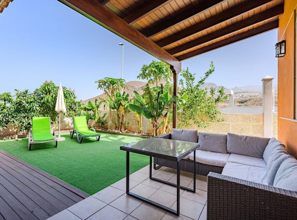 Arona, Canary Islands 38640