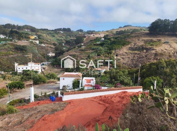 Santa Maria De Guia, Canary Islands 35457