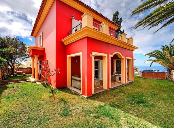 Arona, Canary Islands 38640