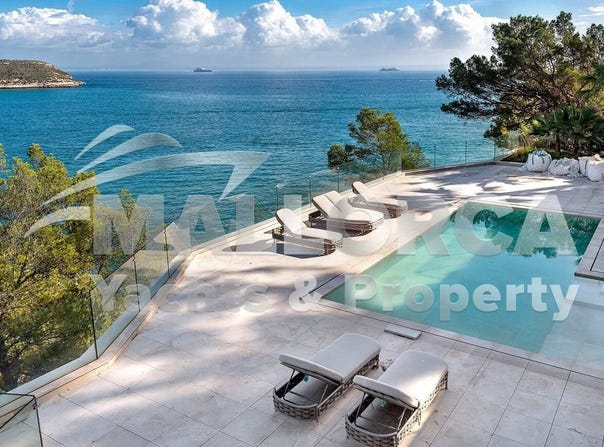 Cala Vinyes, Balearic Islands 07181