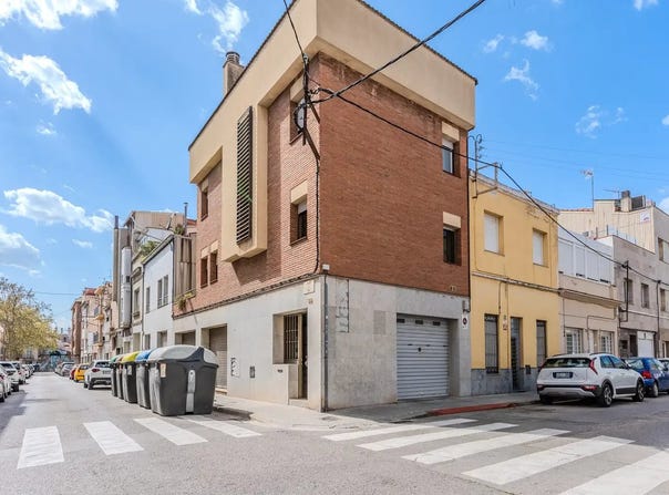 Sabadell, Catalonia 08208