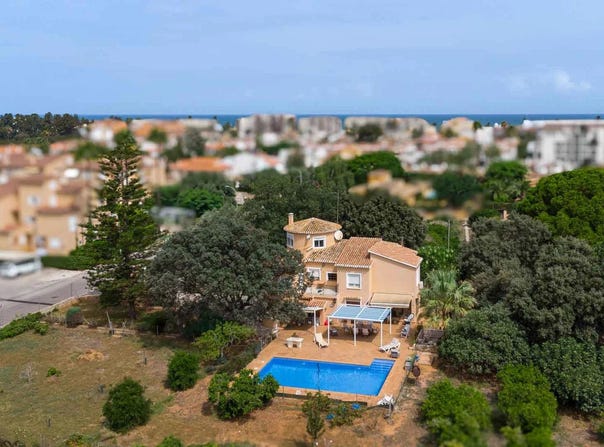 Dénia, Valencian Community 03700