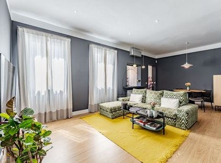 C. de Colombia, Madrid, Comunidad de Madrid 28016