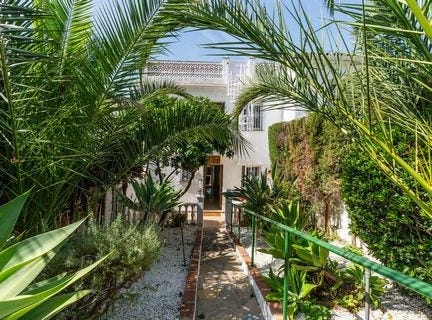 Costabella, Andalucía