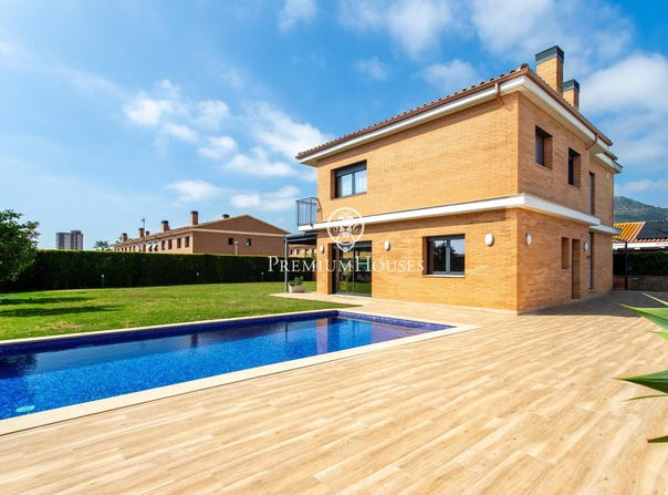 Cabrera de Mar, Catalonia 08349