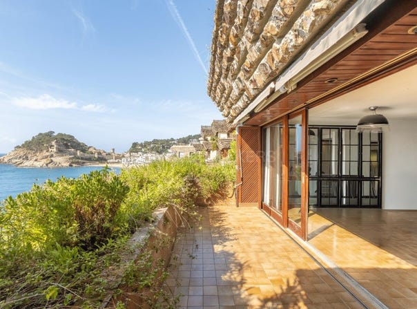 Tossa de Mar, Catalonia 17320