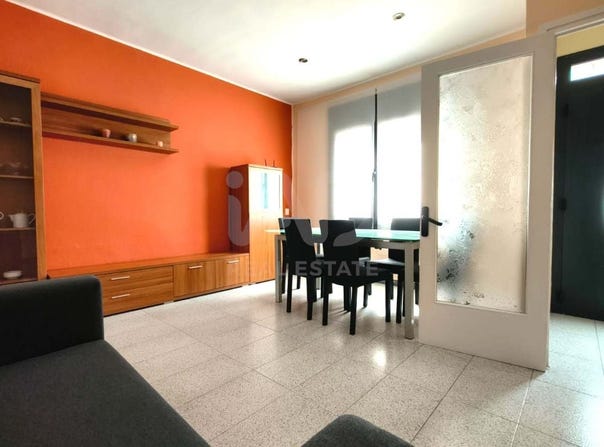 Manlleu, Catalonia 08560