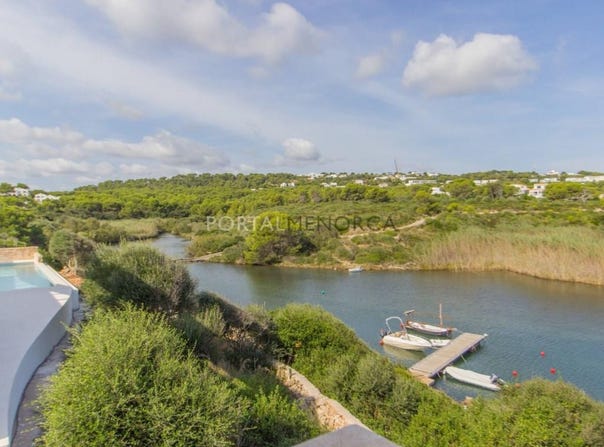 Es Mercadal, Balearic Islands 07740