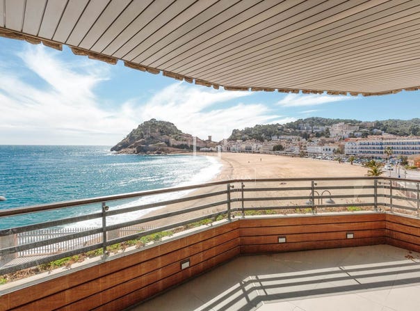 Tossa de Mar, Catalonia 17320