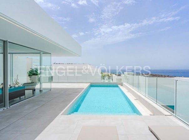 Adeje, Canary Islands 38678