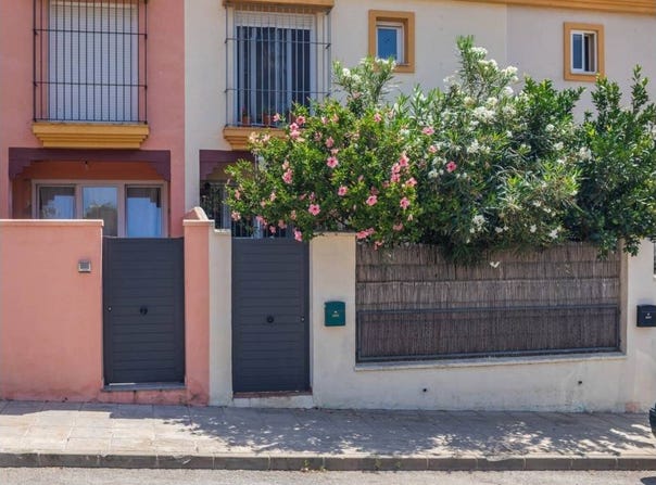 Tarifa, Andalusia 11380
