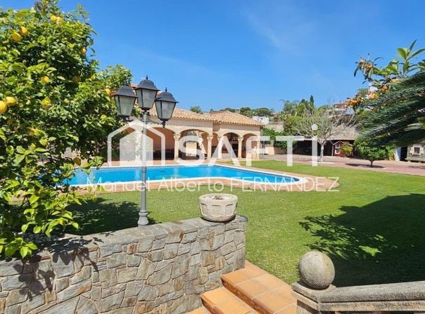 Mataró, Catalonia 08304