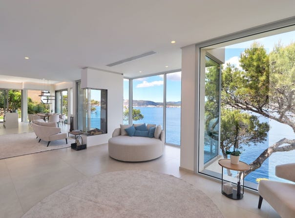Calvià, Balearic Islands 07184