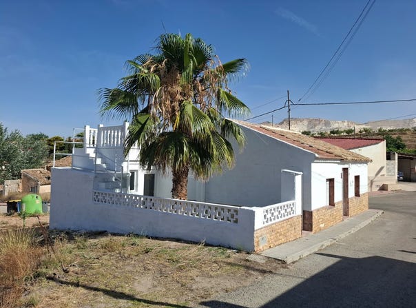Algueña, Valencian Community 03668