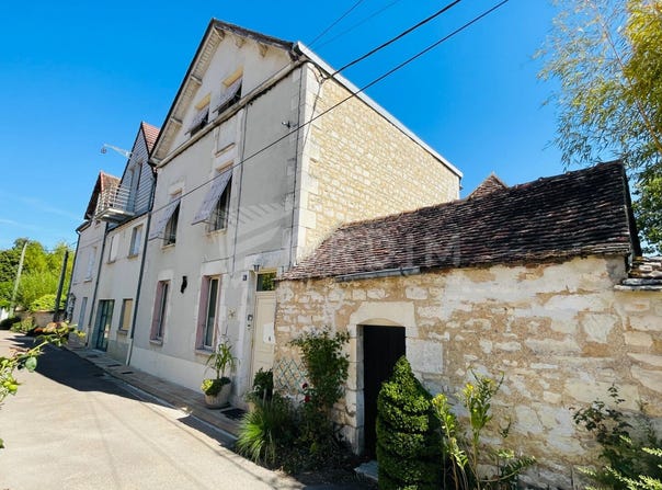 Chablis, Burgundy 89800