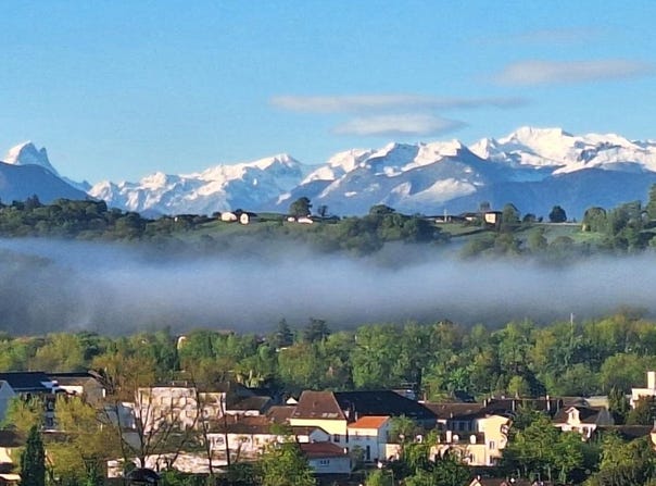 Pau, Aquitaine 64000