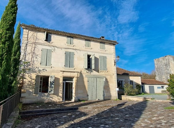 Saint-Sauvant, Poitou-Charentes 17610