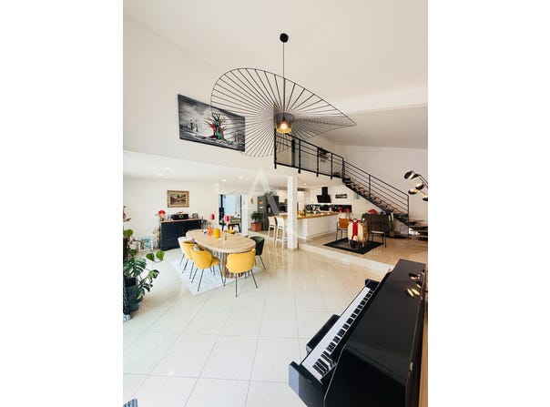BLOIS, Centre-Val de Loire 41000
