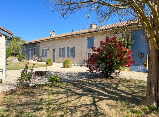 Vanzac, Poitou-Charentes 17500