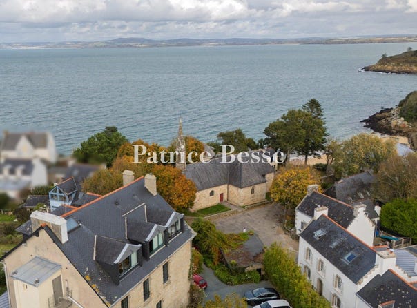 Douarnenez, Brittany 29100