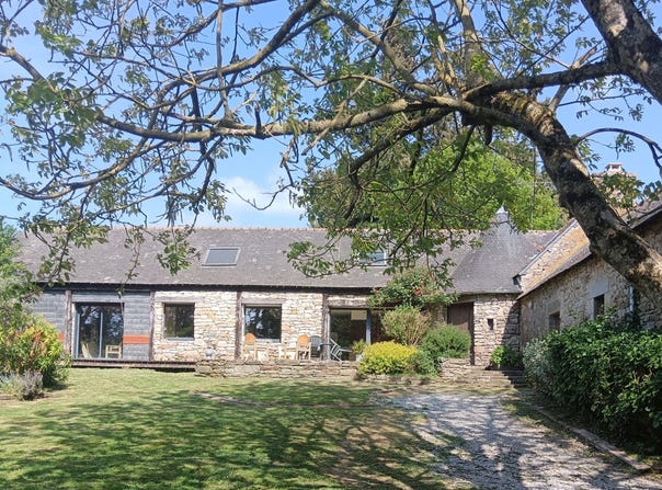 Cléguérec, Brittany 56480