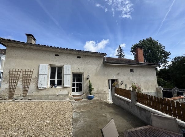 Bonnes, Poitou-Charentes 16390