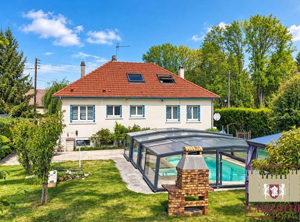 Houdan, Yvelines 78550