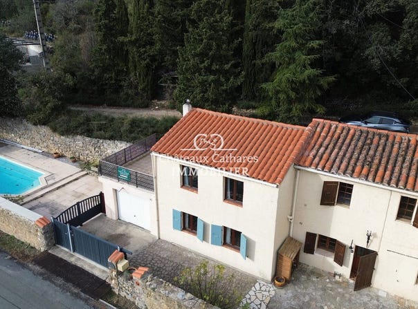 Cucugnan, Languedoc-Roussillon 11350