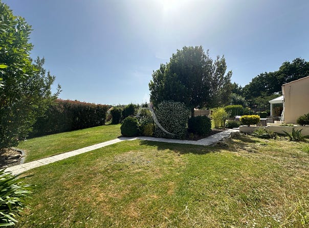 AIZENAY, Pays de la Loire 85190