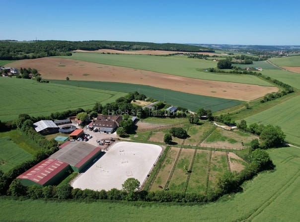 Sens, Burgundy 89100