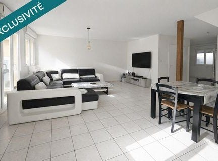 Saint-Genix-Sur-Guiers, Rhône-Alpes 73240