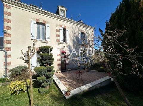 Parthenay, Poitou-Charentes 79200
